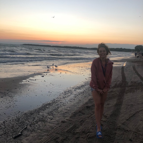 Meet your Posher, Donna - Picture 1 of 1